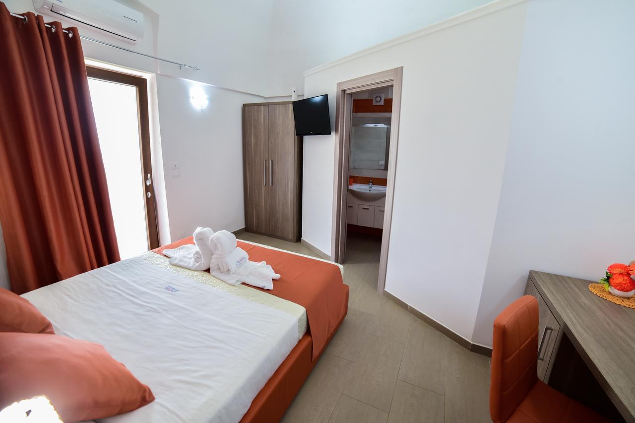 La Palazzina Bed & Breakfast Porto Cesareo Eksteriør billede