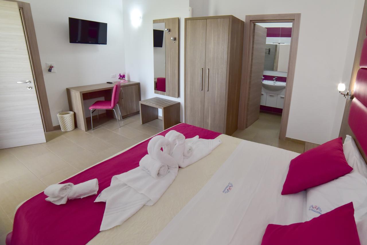 La Palazzina Bed & Breakfast Porto Cesareo Eksteriør billede